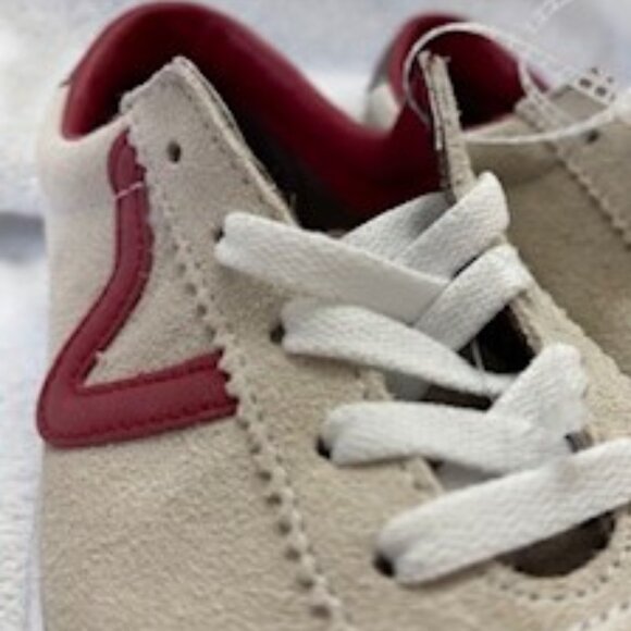 Vans suede and leather low top lace-up sneaker NWOT Size 8 - Picture 9 of 10